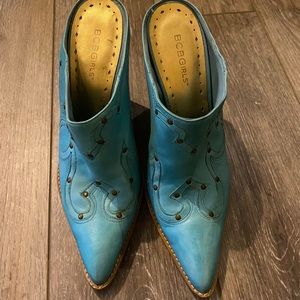 Cowgirl / cowboy boot mules